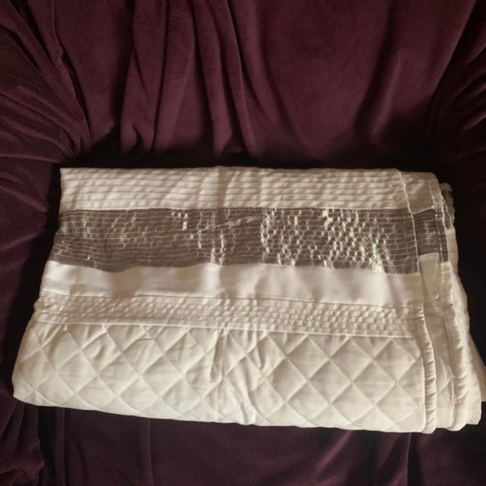 Hotel Collection White and Gray Quilt shower curtain
